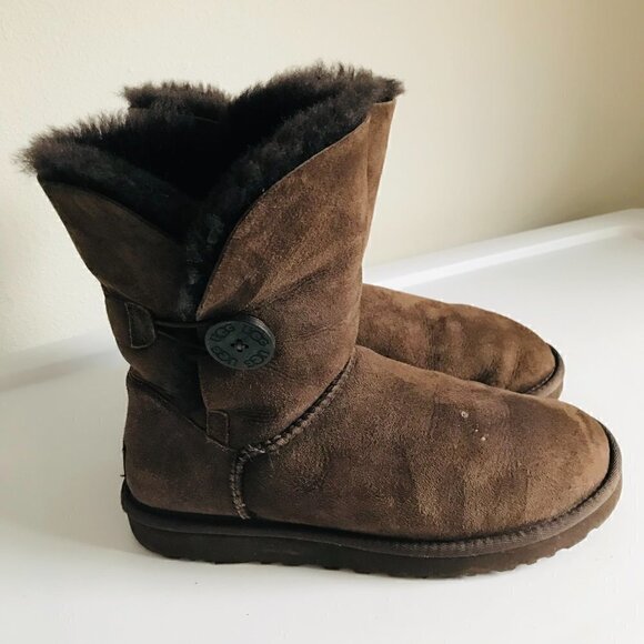 UGG Brown Bailey Button II 5803 Size US 7 EU 37.5 - Picture 4 of 11